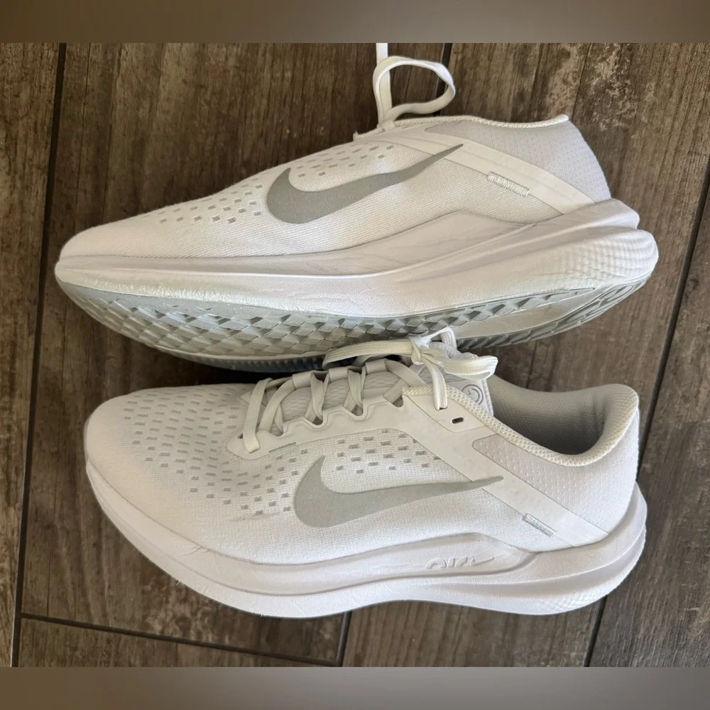 Nike Winflo 10 Women's All-White Athletic Sneakers - Picture 3 of 9
